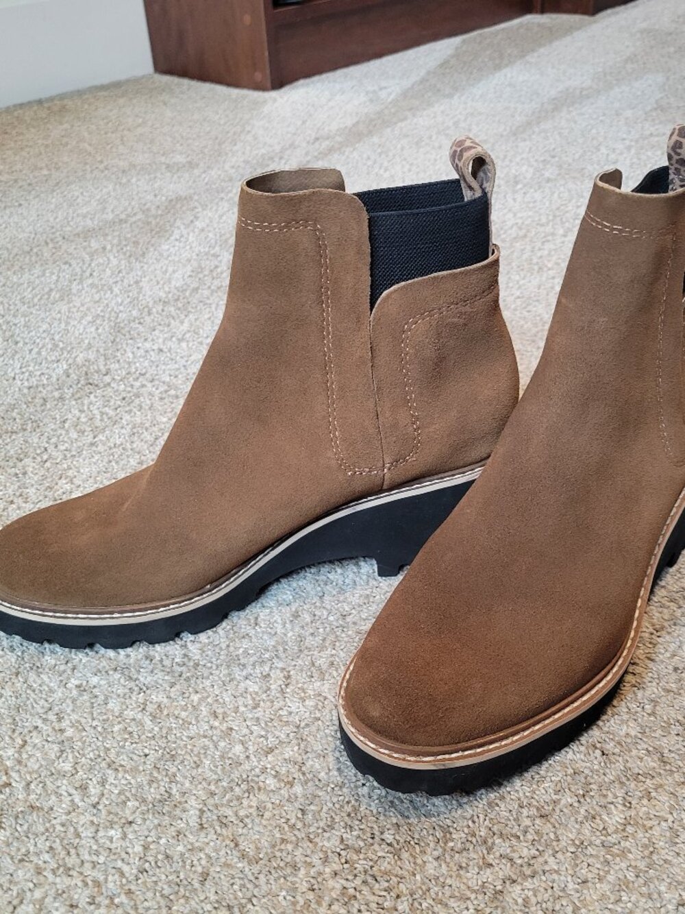 Dolce Vita suede brown boots size 9.5
